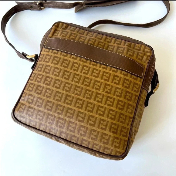 Vintage Fendi Zucchino Coated Canvas Crossbody Handbag - Picture 4 of 10